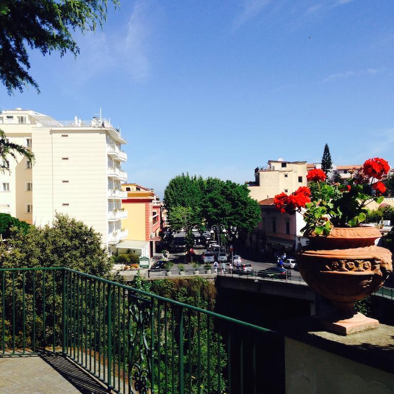 Relais La Rupe Hotel Sorrento Exterior foto