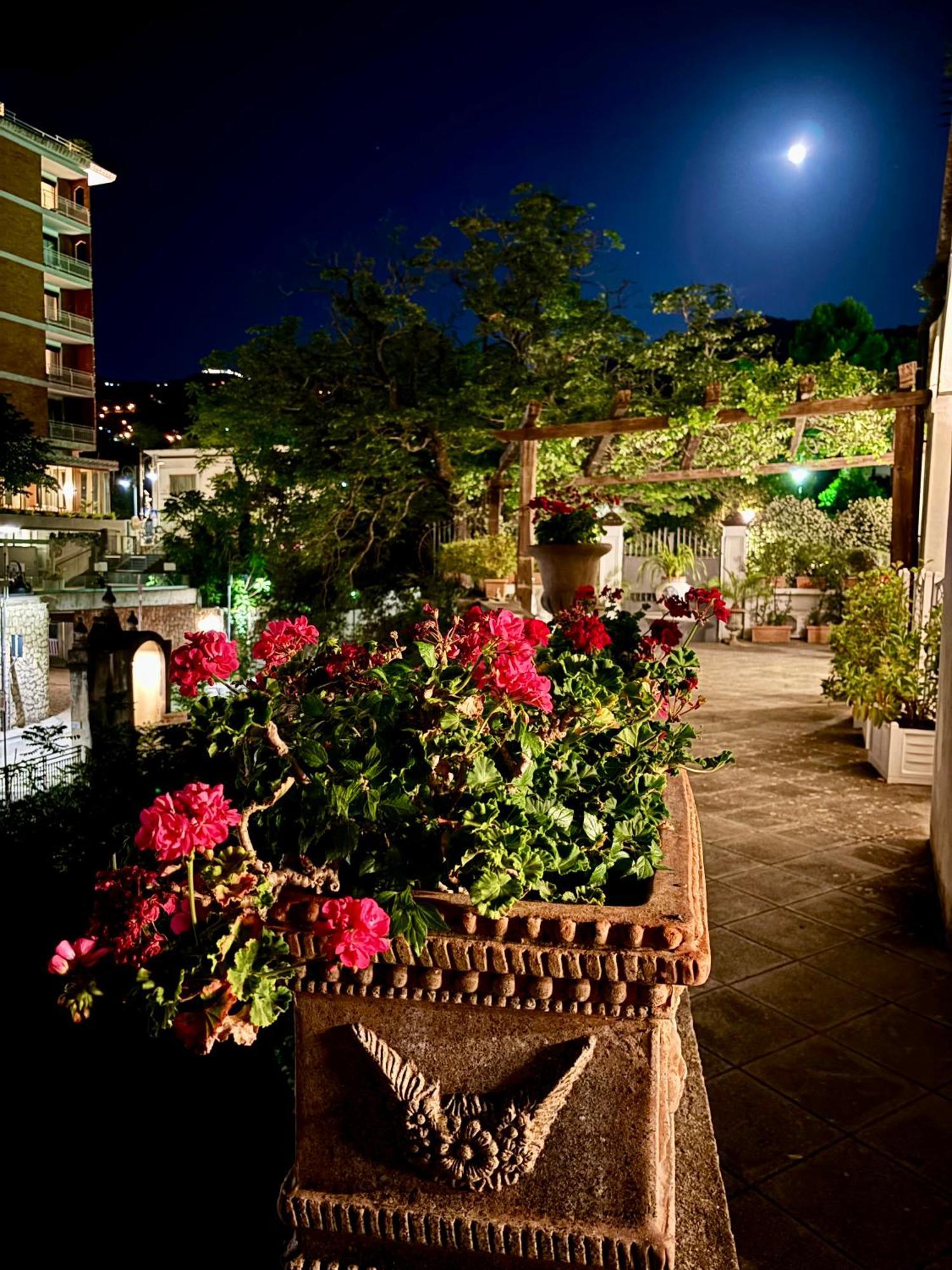 Relais La Rupe Hotel Sorrento Exterior foto